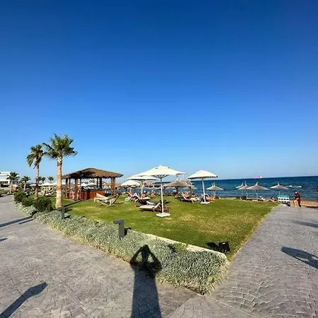 Iskelede Denize Sifir Havuzlu Sitede Loft 1+1 * Boghaz